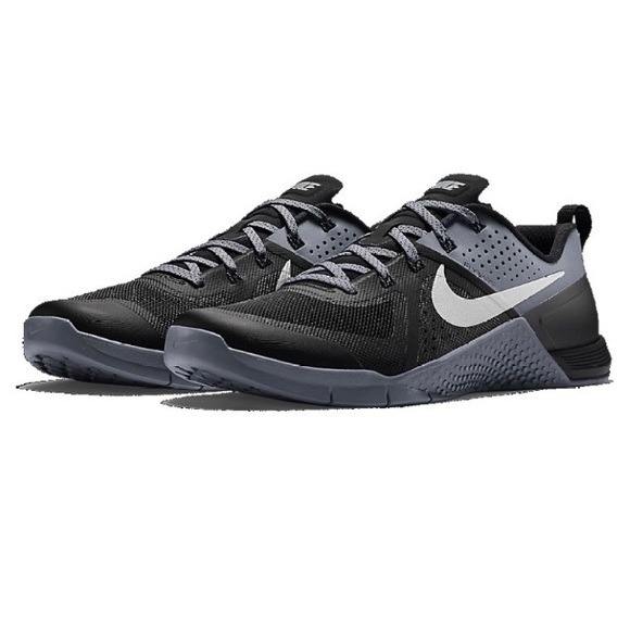 le scarpe nike metcon black gray mens 65 donne 8 poshmark le scarpe nike metcon black gray mens 65 donne 8 poshmark